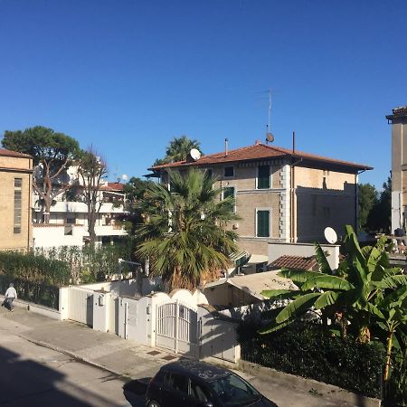 App Sul Lungomare Lägenhet San Benedetto del Tronto Exteriör bild